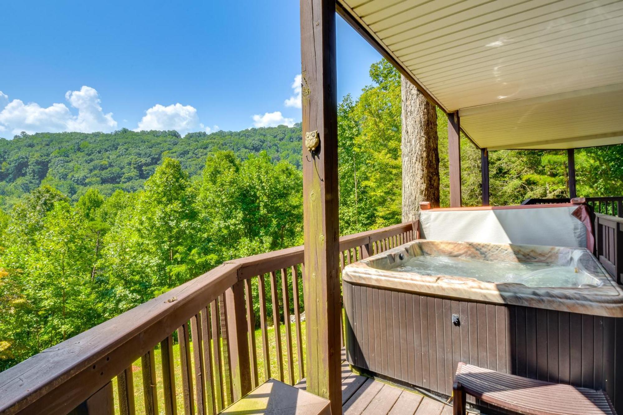 Mountain Cabin With Hot Tub And Fire Pit! 布莱尔斯维尔 外观 照片